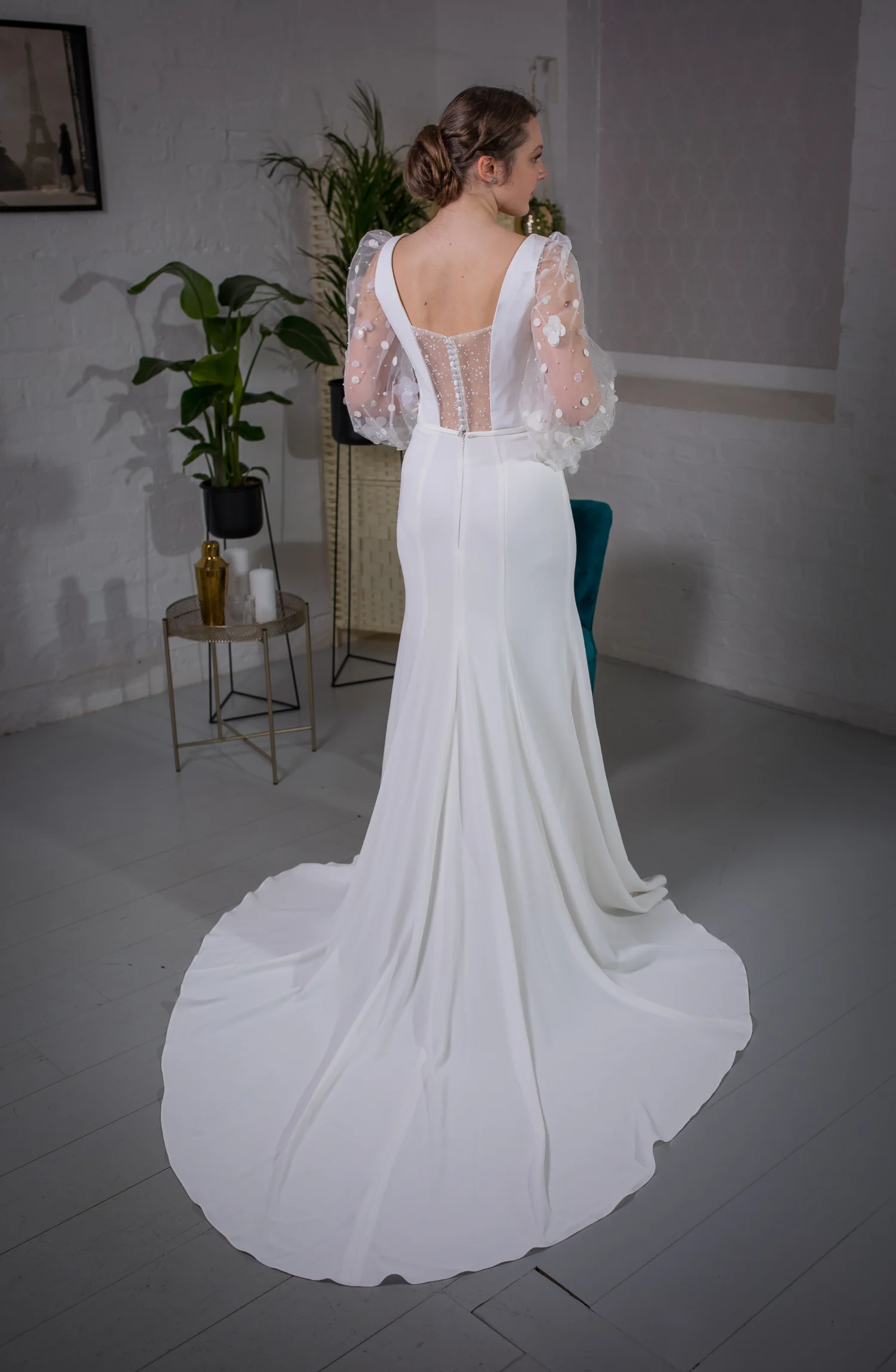 Hayden with detachable sleeves 4.png