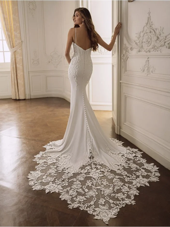 26_Etoile_PRO_FALISHA_Bac_Web_704_941_int_s_c1.jpg