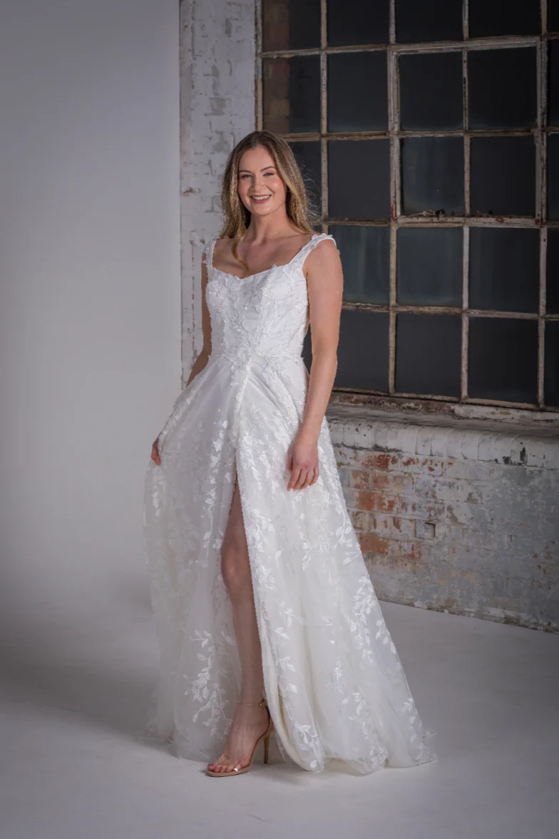 Calla+Lace+Wedding+Dress+Main+side+Orchid+Collection+Natalya+James+2025-359.png