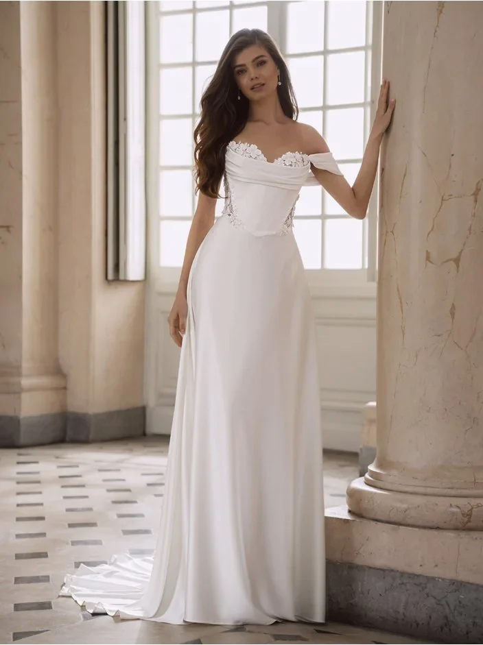 26_Etoile_PRO_FERMINA_Fro3_Web_704_941_int_s_c1.jpg