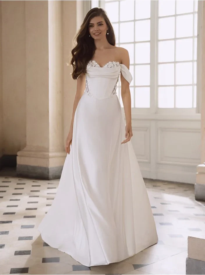 26_Etoile_PRO_FERMINA_Fro_Web_704_941_int_s_c1.jpg