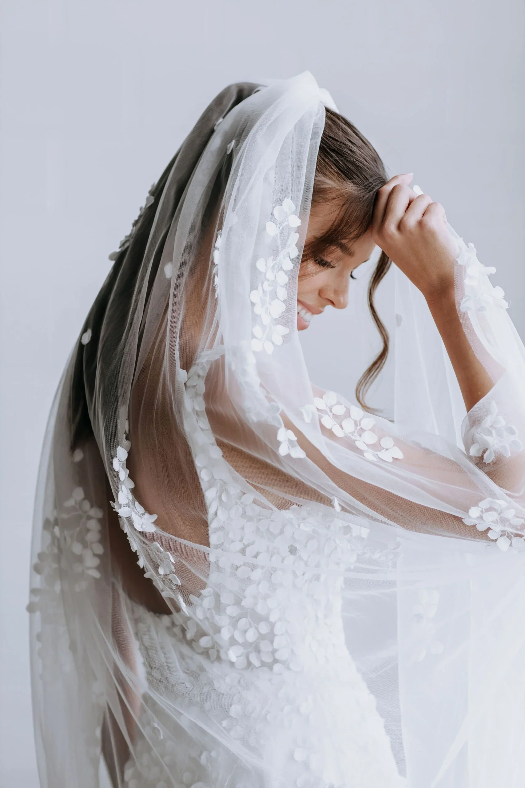 chloe veil.jpg